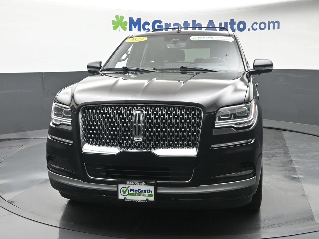 Used 2023 Black Lincoln Reserve image 24