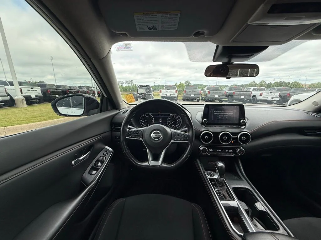 Used 2022 White Nissan SR image 8