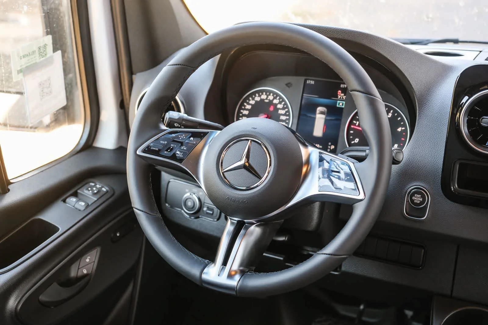 New 2026 Arctic White Mercedes-Benz Cargo 144WB High Roof RWD 2.0L I4 Diesel Turbo HO image 19