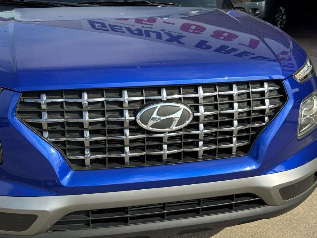 Used 2025 Blue Hyundai SEL image 6