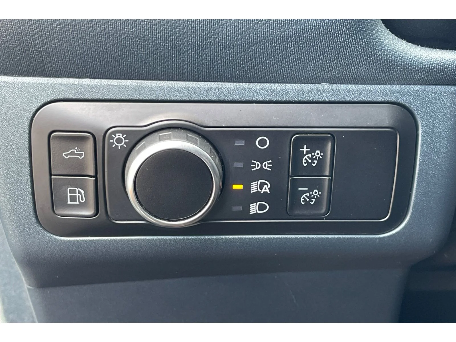 Used 2023 Oxford White Ford LARIAT image 38