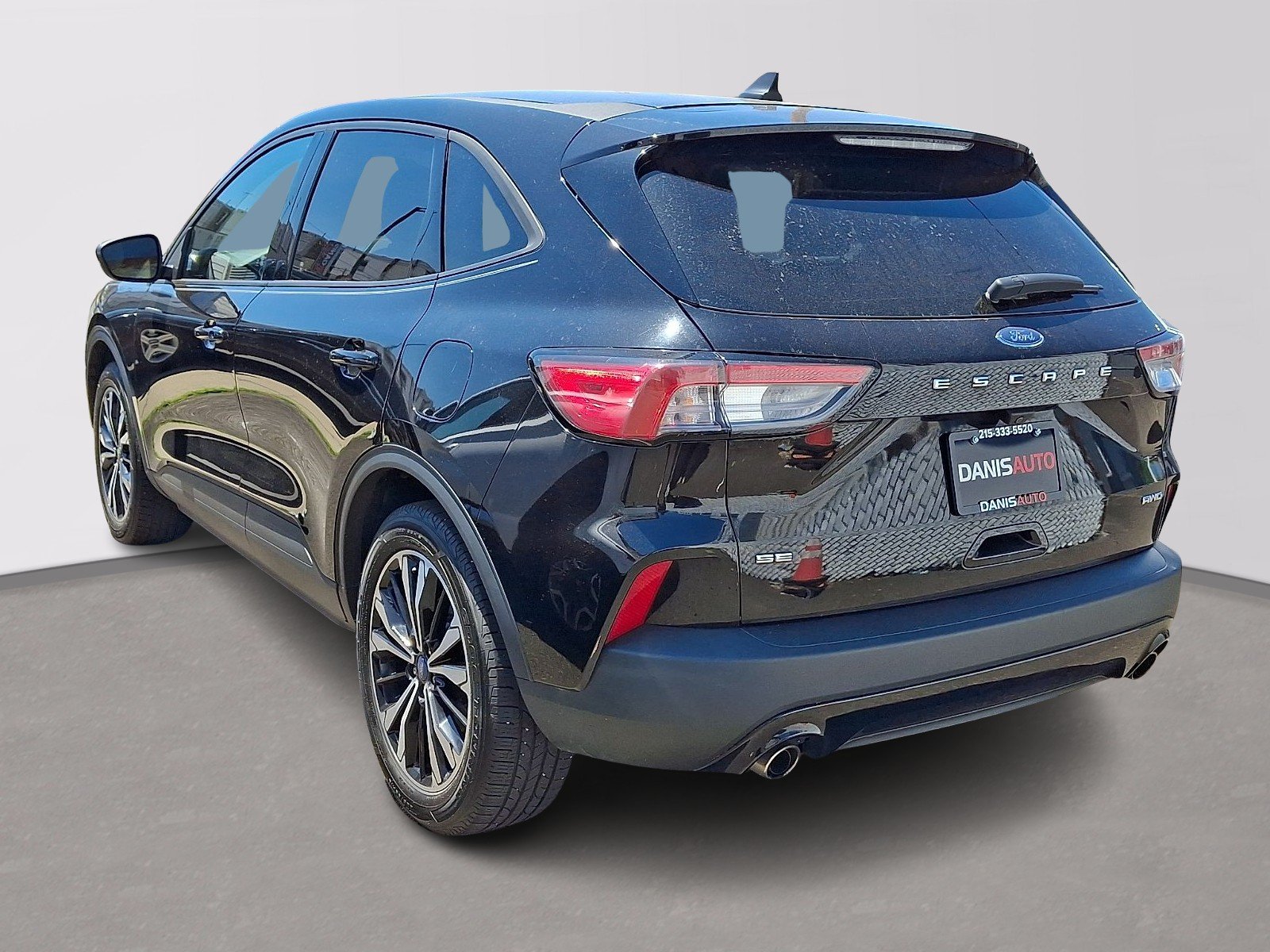 Used 2022 Agate Black Metallic - UM Ford SE image 5