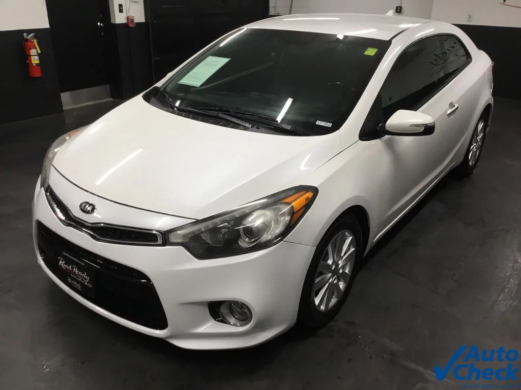 Used 2015 White Kia EX image 6