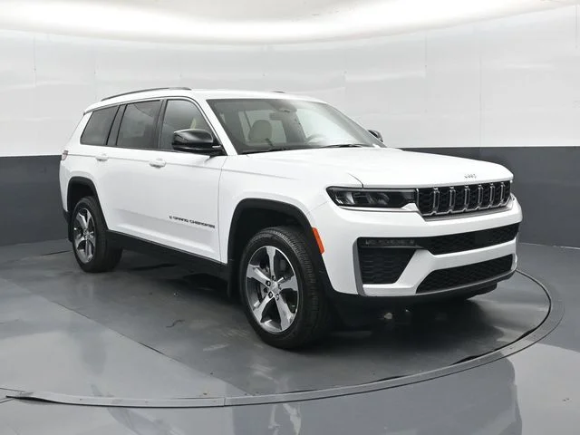 2026 Jeep Grand Cherokee L Limited 4x4's photo