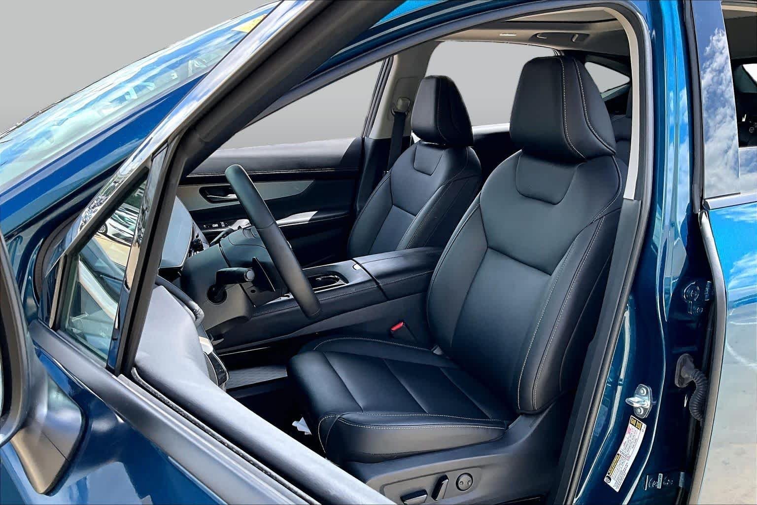 Used 2025 Aurora Blue Pearl Metallic Nissan SL image 8