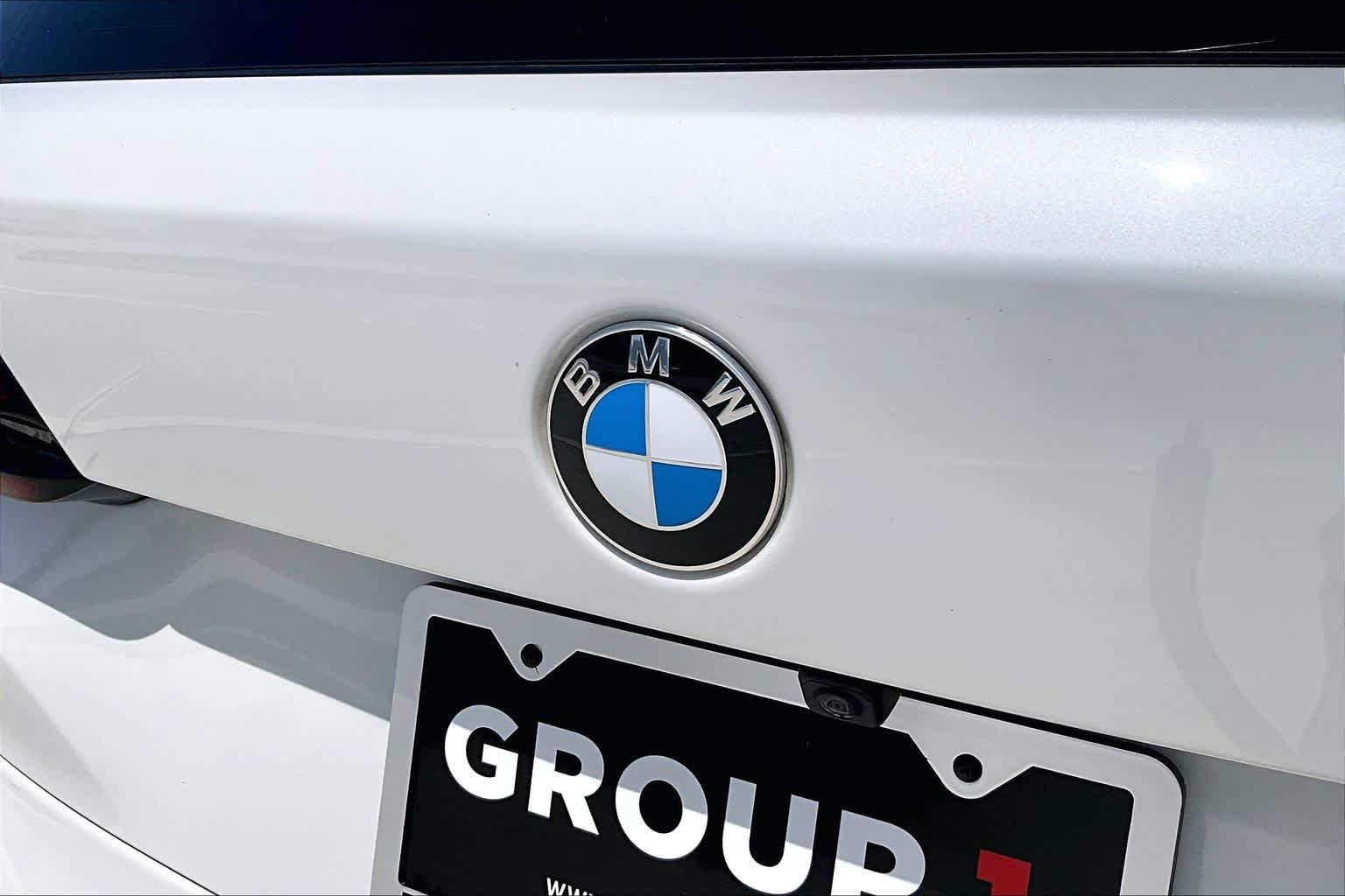 Used 2024 Mineral White Metallic BMW M60i image 29