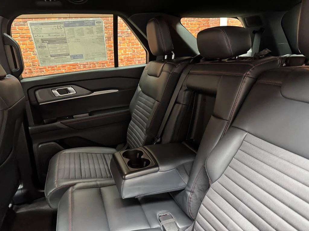 New 2026 Carbonized Gray Metallic Ford ST-Line image 12