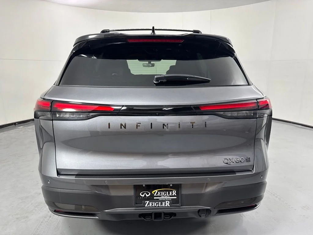 Certified Used 2026 Gray INFINITI Autograph image 8