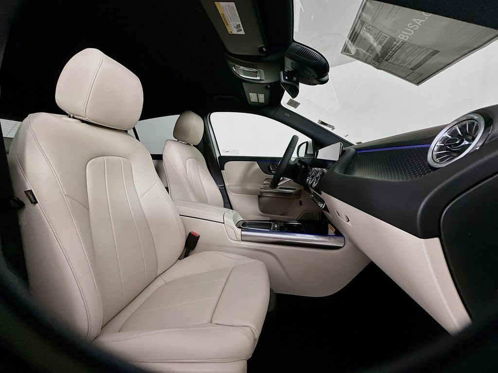 New 2026 Polar White Mercedes-Benz GLA 250 image 27