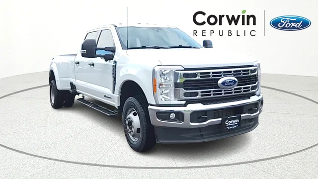 2023 Ford F-350 XLT 4x4 Crew Cab 8' Box DRW's photo