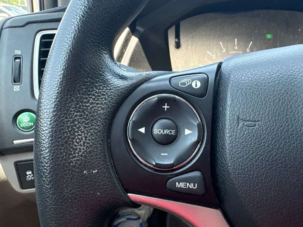 Used 2014 Silver Honda LX image 15