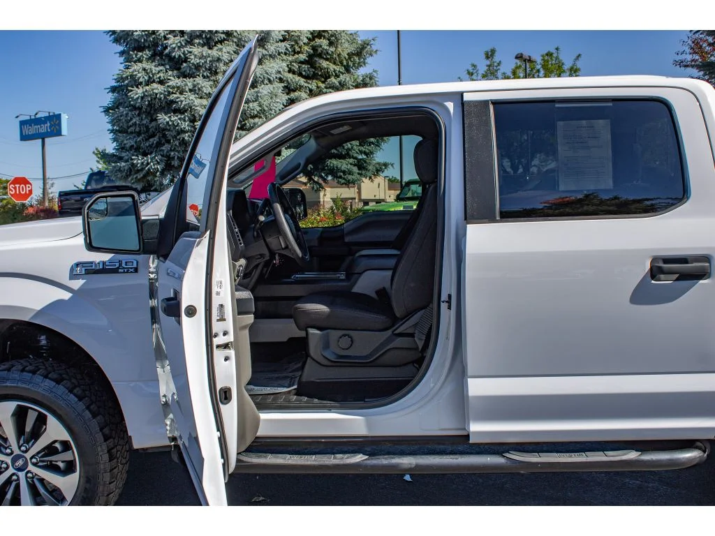 Used 2019 OXFORD WHITE Ford XL image 27