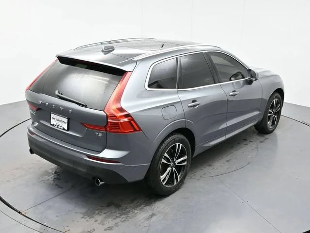 Used 2019 Grey Volvo Momentum image 40