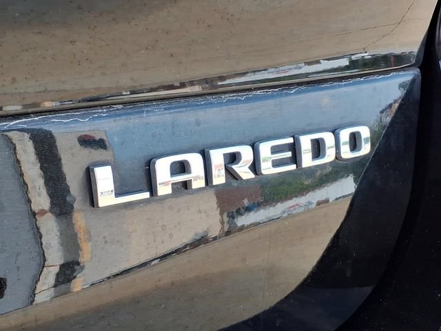 Used 2023 Black Jeep Laredo 4x4 image 27
