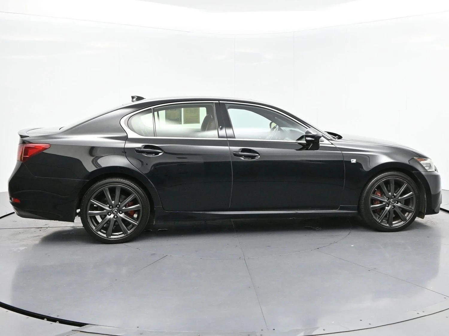 Used 2015 Ultra White Lexus Crafted Line image 8