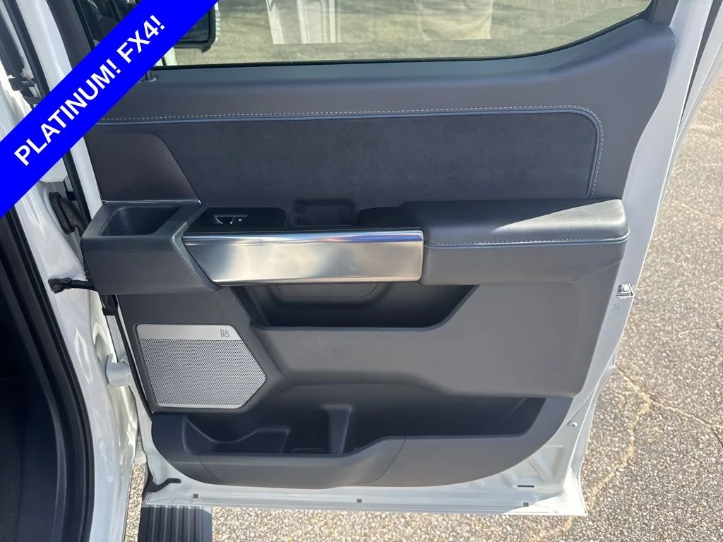Used 2025 White Ford Platinum image 18