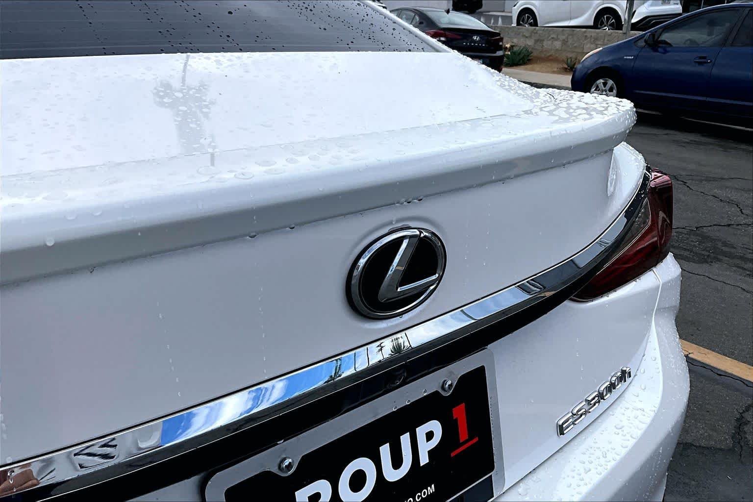 Certified Used 2025 Eminent White Pearl Lexus  image 31