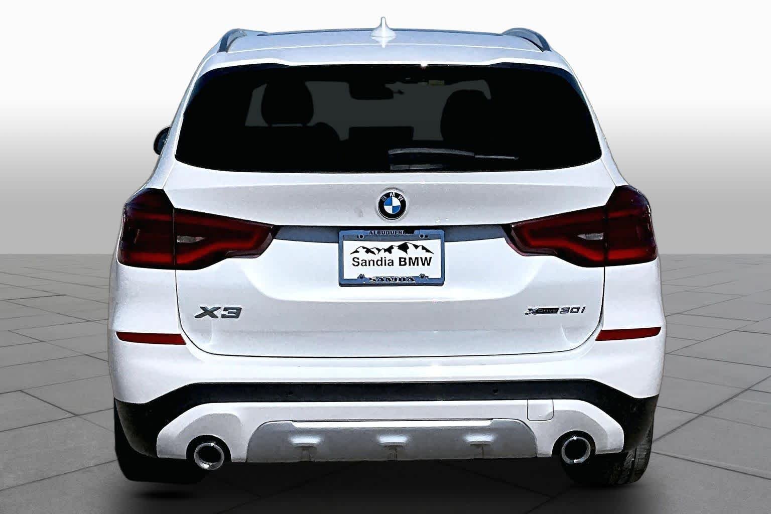 Used 2021 Mineral White Metallic BMW xDrive30i image 4