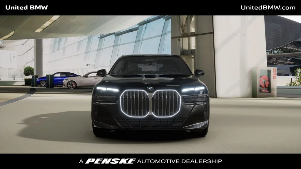 New 2026 Black Sapphire Metallic BMW 760i xDrive image 30