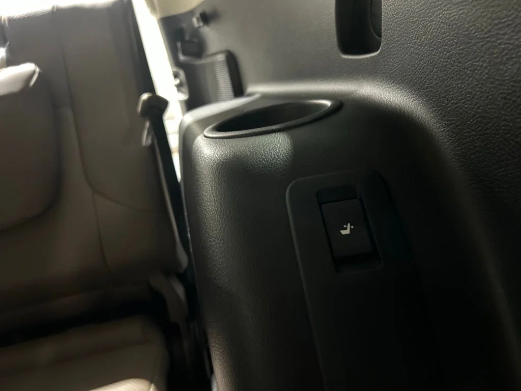Used 2022 White Lexus 460 Luxury image 35