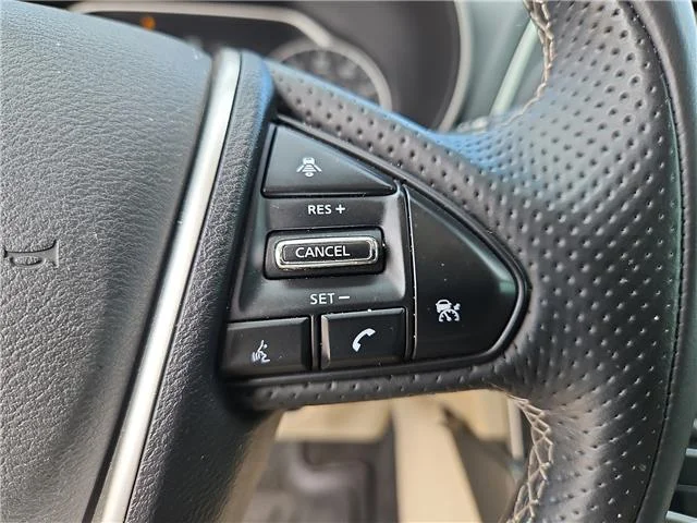 Used 2022 Pearl White Tricoat Nissan Platinum image 16