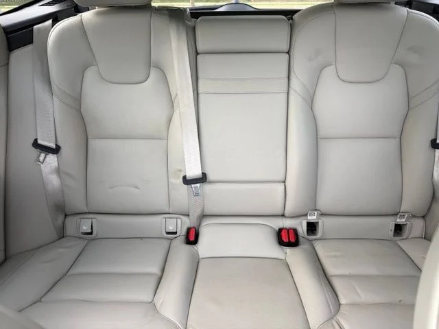Used 2018 Blue Volvo T8 Inscription image 14