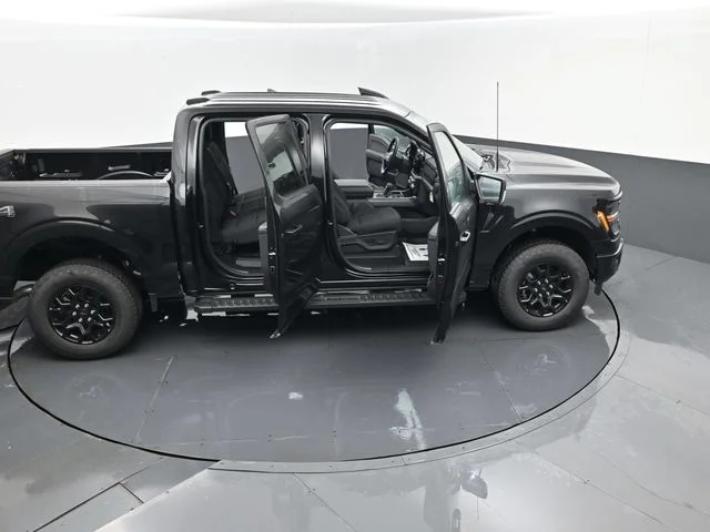New 2026 Agate Black Metallic Ford XLT image 27