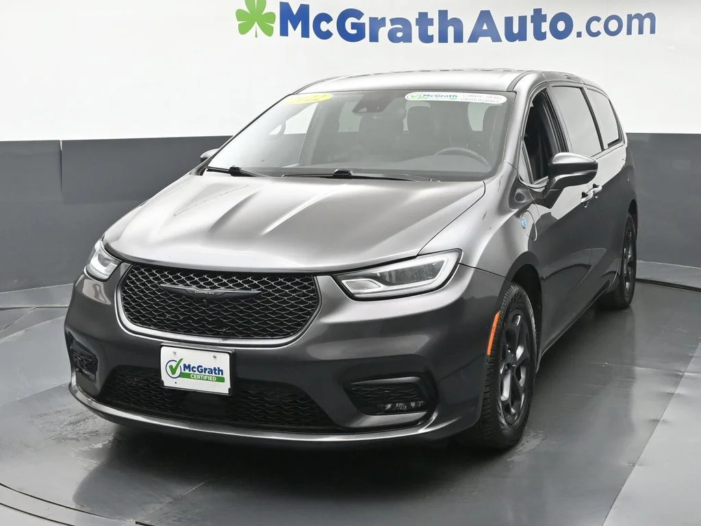 Certified Used 2022 Gray Chrysler Touring L image 22