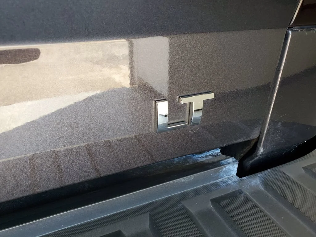 Used 2016 TUNGSTEN METALLIC Chevrolet LT image 31