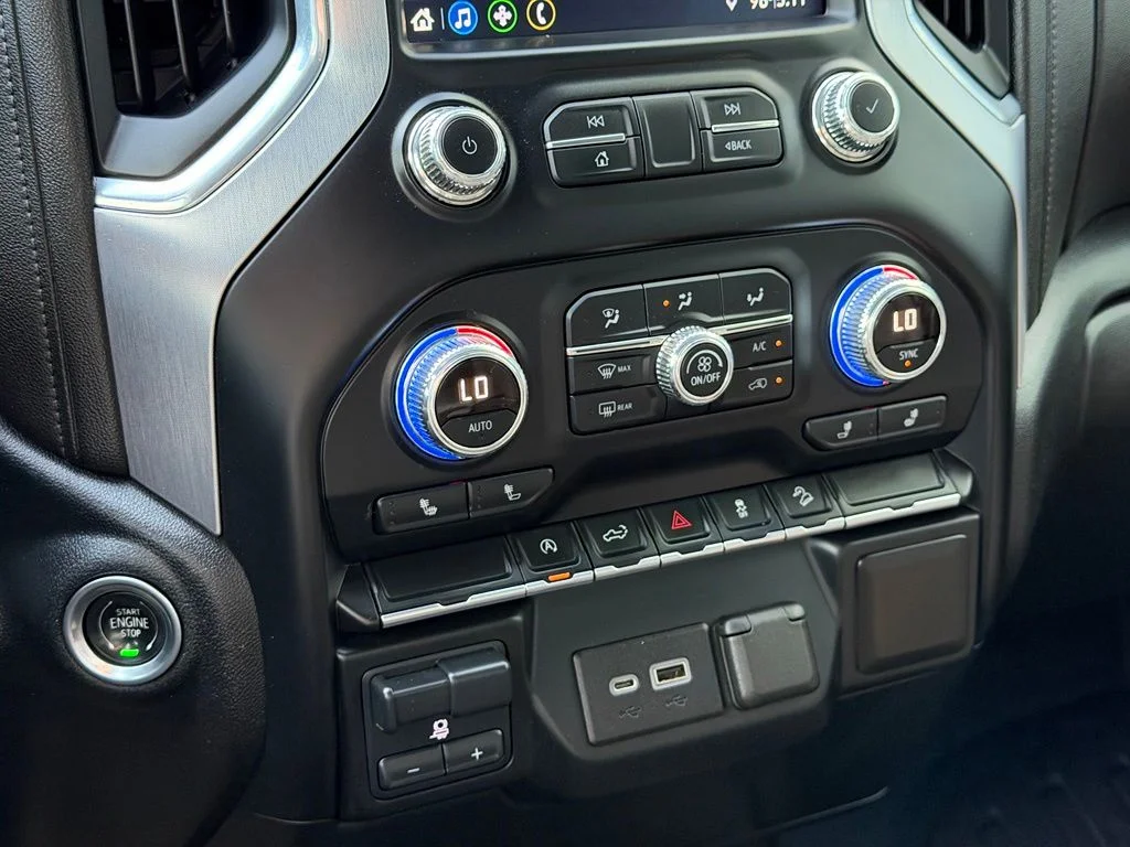 Used 2021 Black GMC Elevation image 14