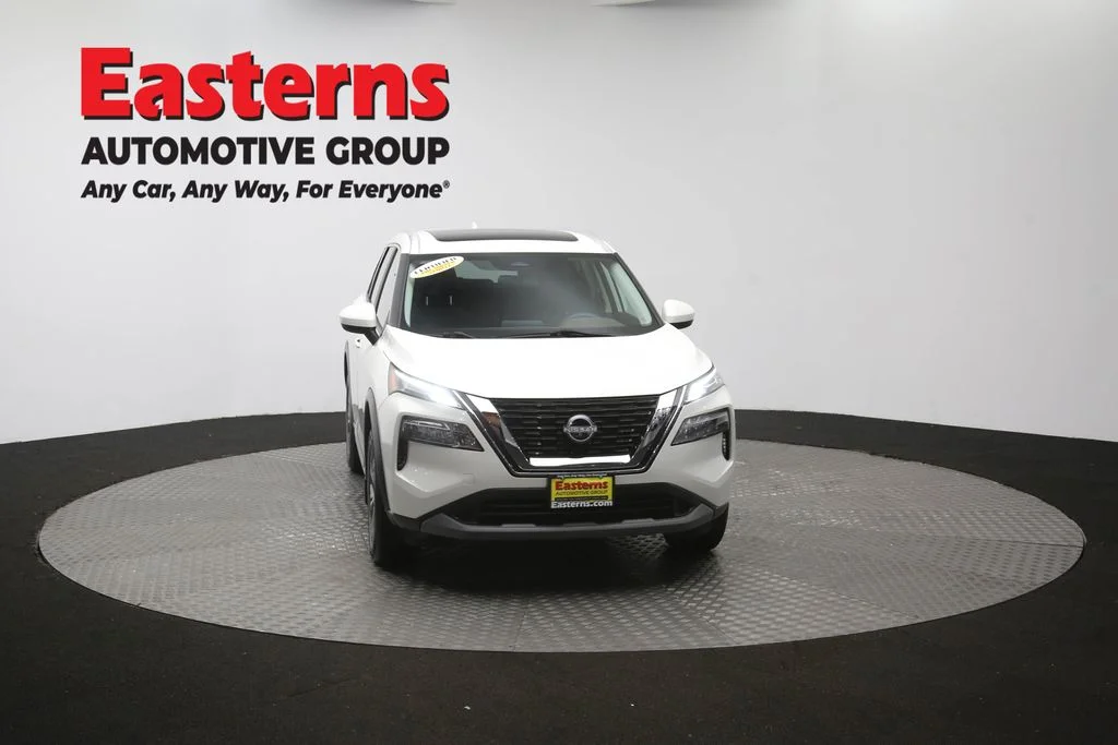Used 2023 White Nissan SV image 52