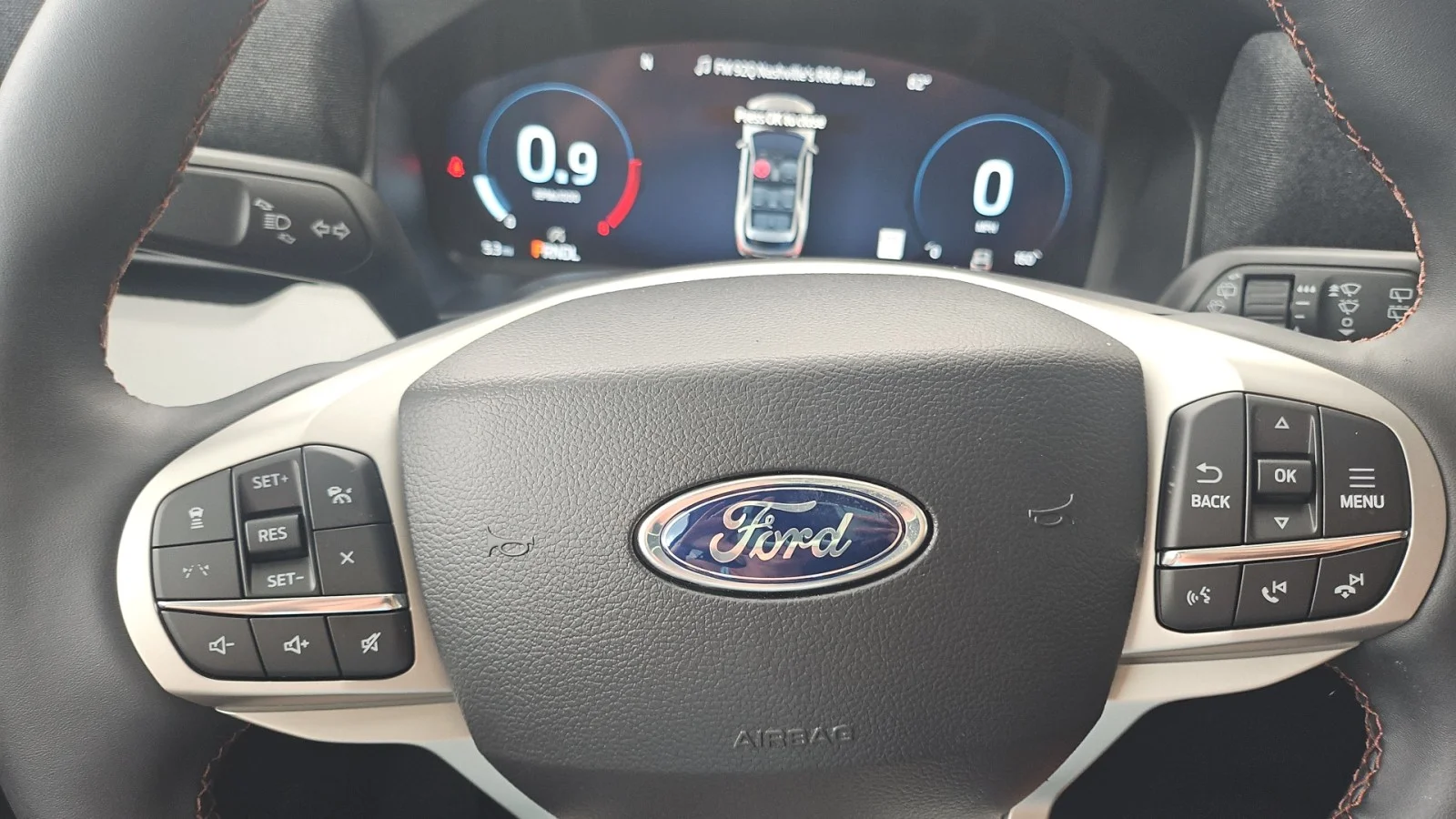 New 2026 Star White Metallic Tri-Coat Ford Active RWD image 17