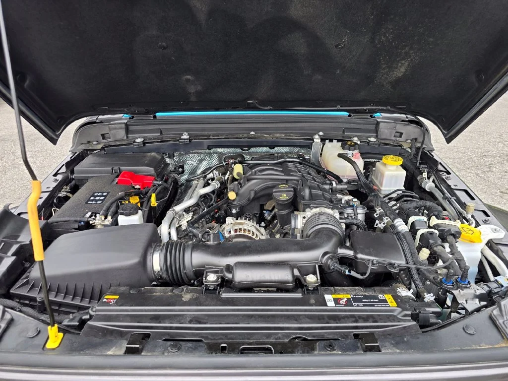 Used 2024 Gray Jeep Sport S image 19
