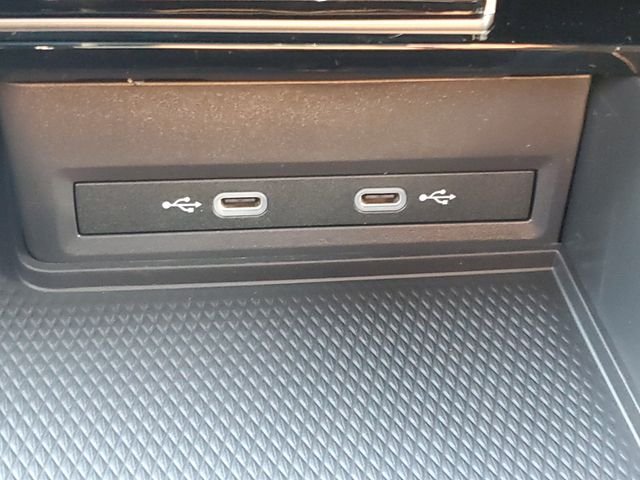 2026 Volkswagen Atlas Cross Sport SE w/Tech - Photo 33