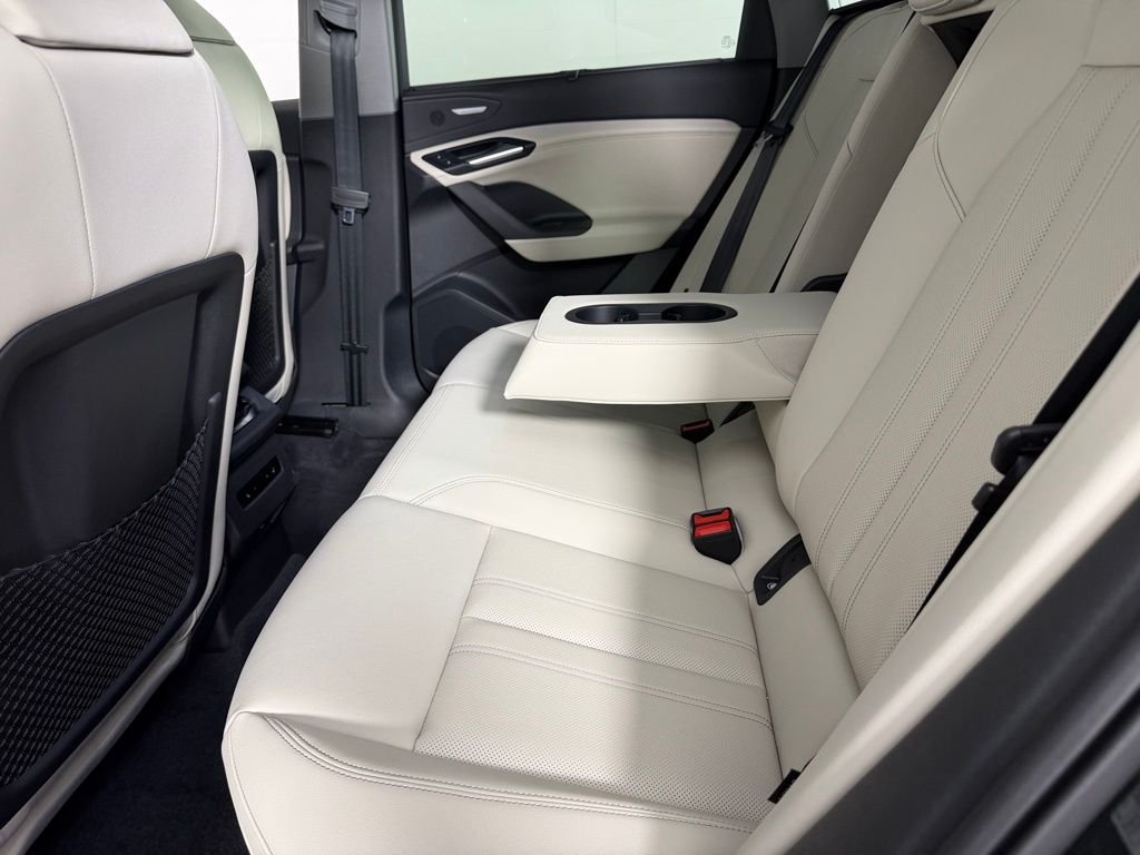 Used 2025 Black Audi Premium Plus quattro image 28