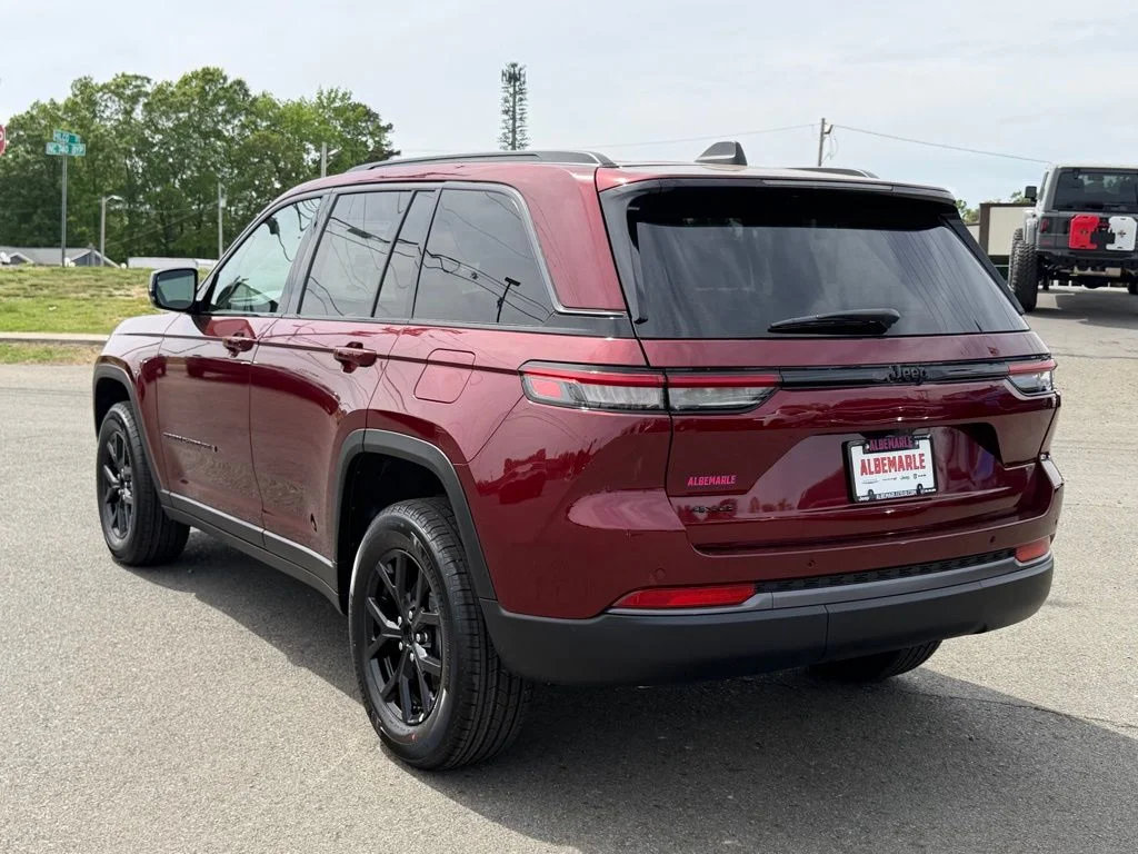 New 2026 Red Jeep Altitude image 7