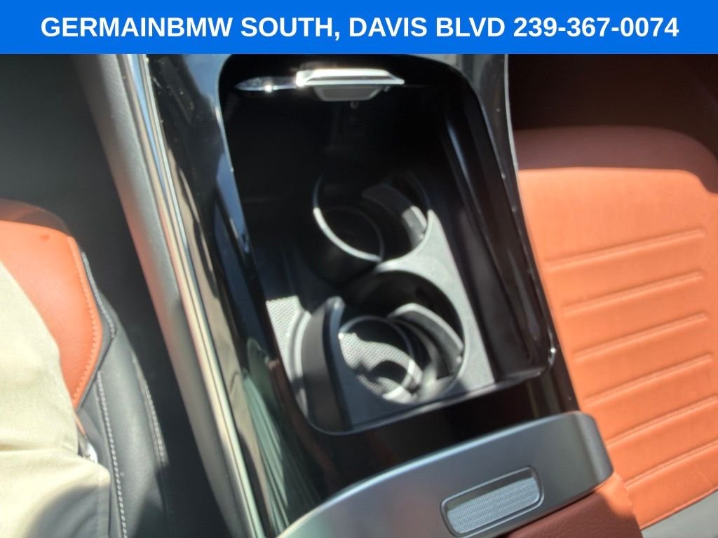 Used 2024  Mercedes-Benz GLC 300 Coupe image 18