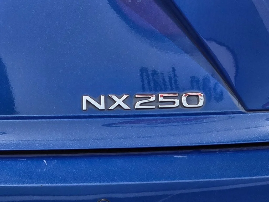 Used 2023  Lexus 250 Premium image 11