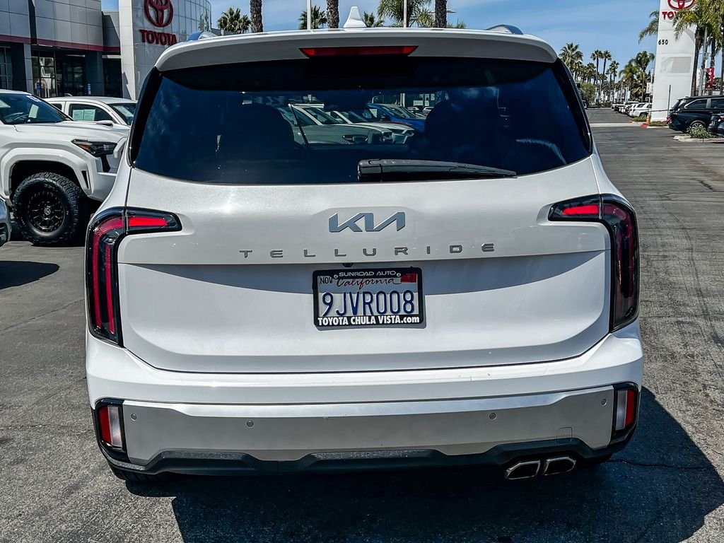 Used 2024 White Kia EX image 5