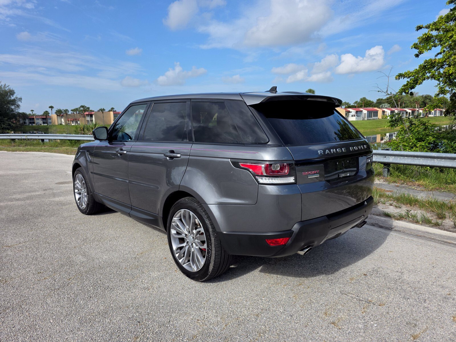 Used 2016 Corris Grey Land Rover 5.0L V8 Supercharged image 2