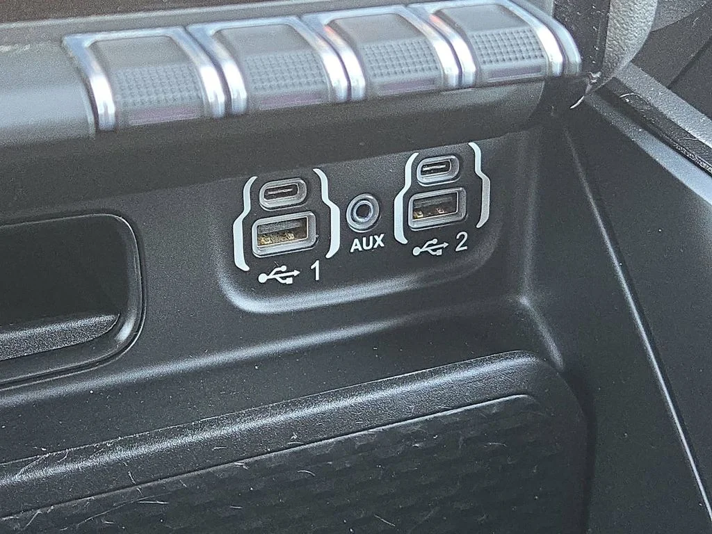 Used 2022 Black Ram Laramie image 46