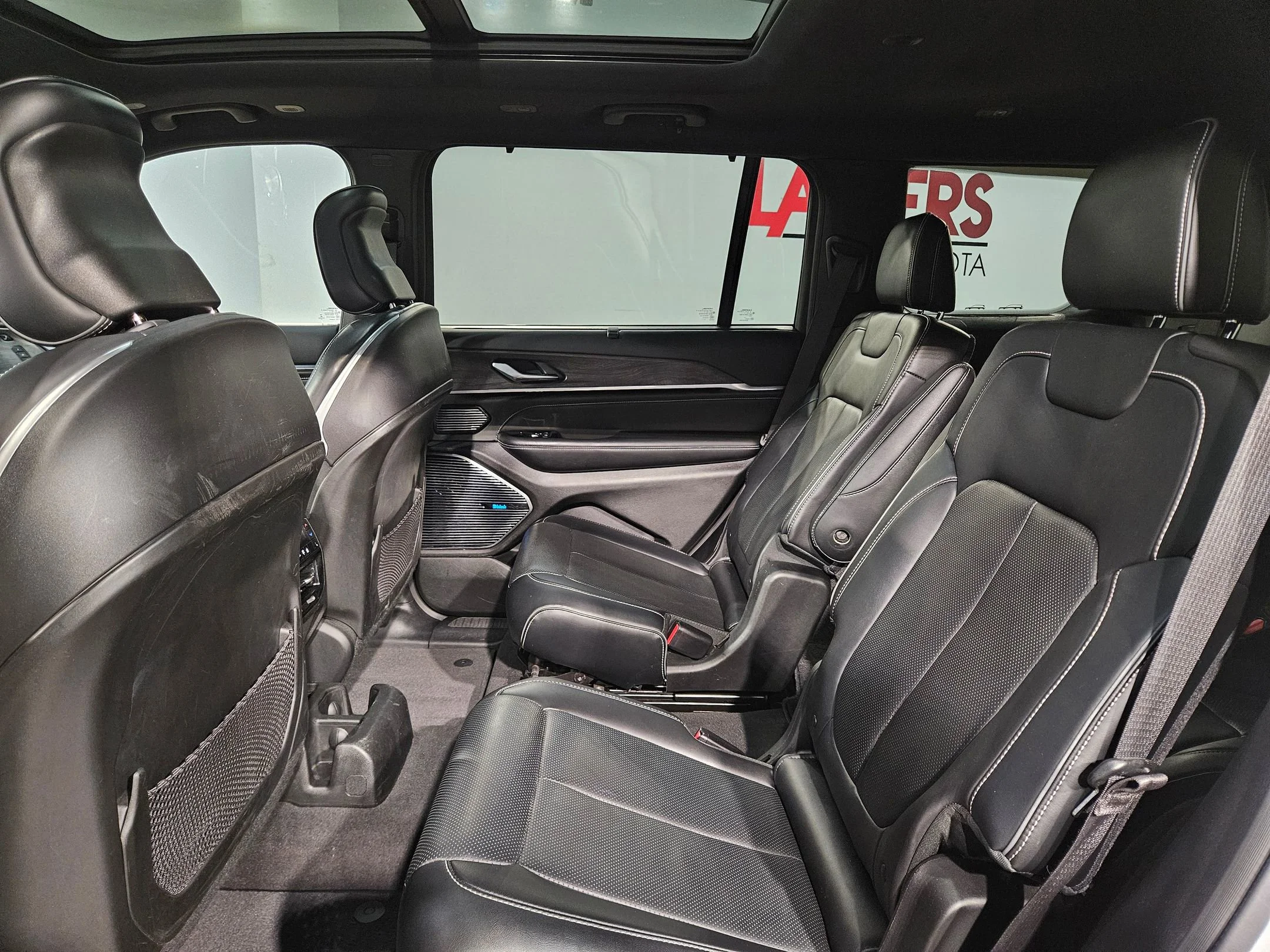 Used 2021 Bright White Clearcoat Jeep Overland image 37