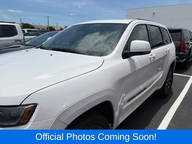 Used 2019 White Jeep High Altitude image 4