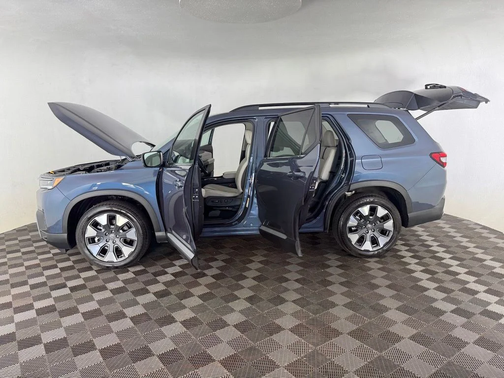 Used 2026 Gray Honda Touring image 14