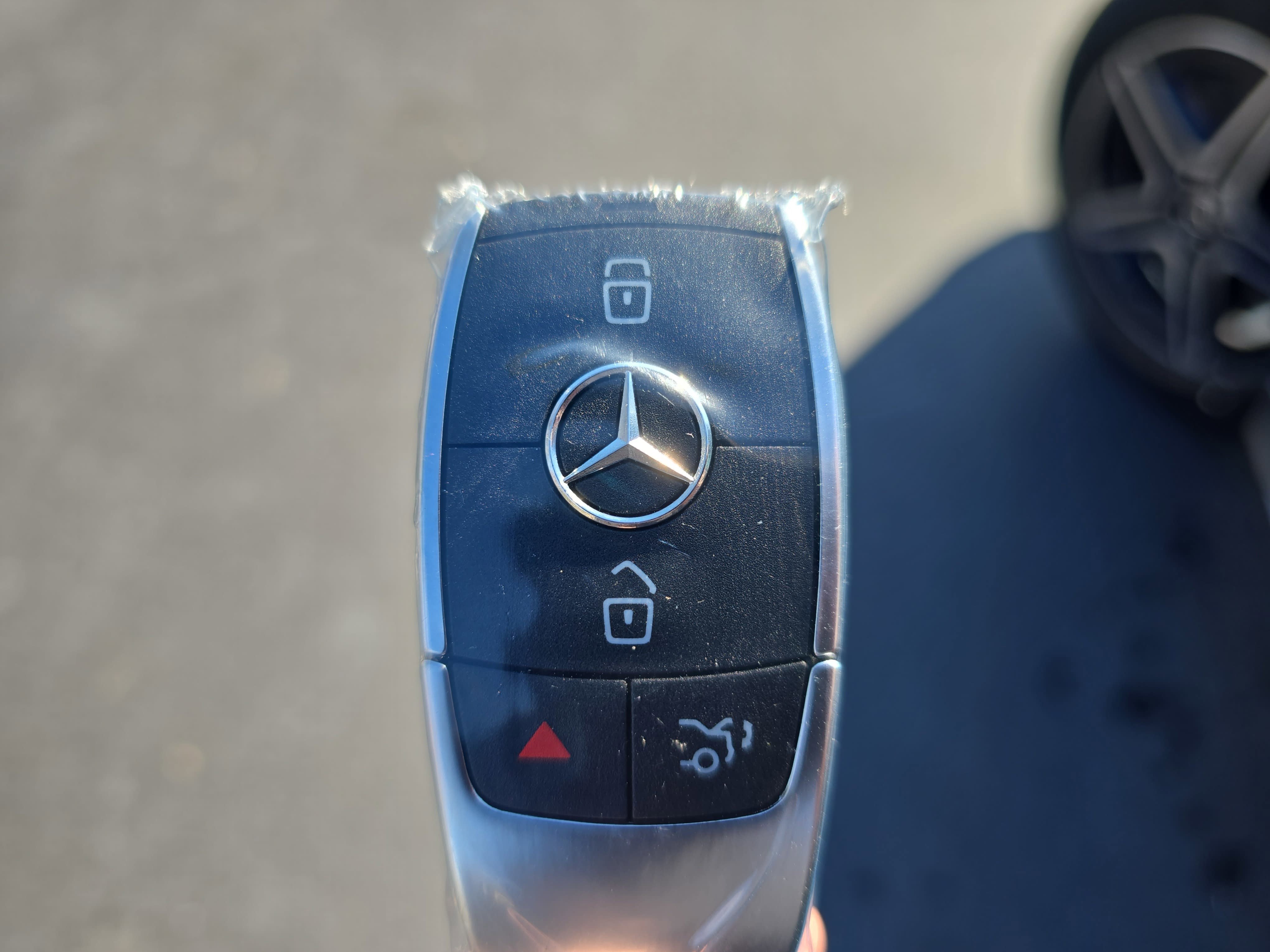 New 2026 Selenite Grey Metallic Mercedes-Benz GLE350 image 36