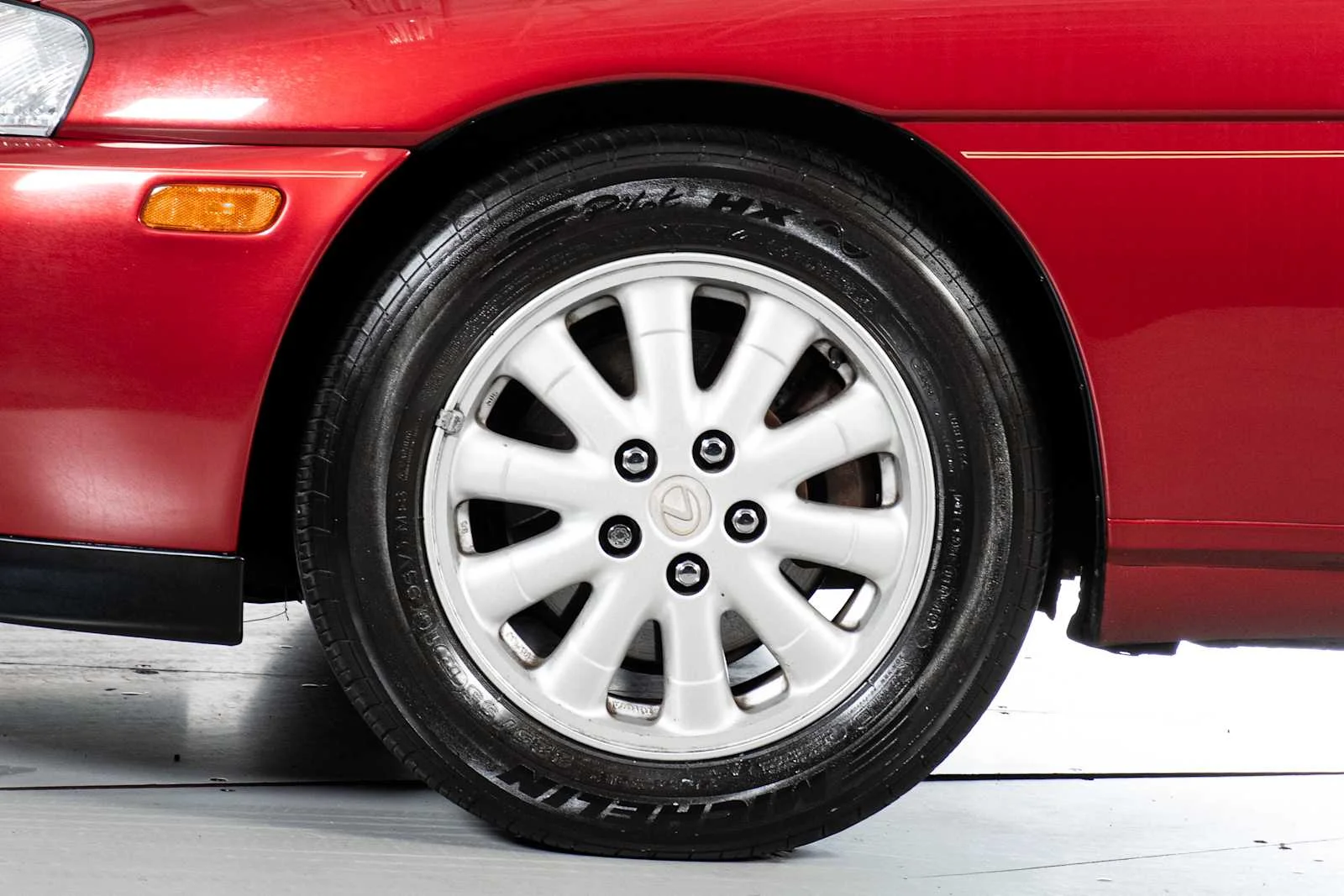 Used 1992 GARNET PEARL Lexus  image 12