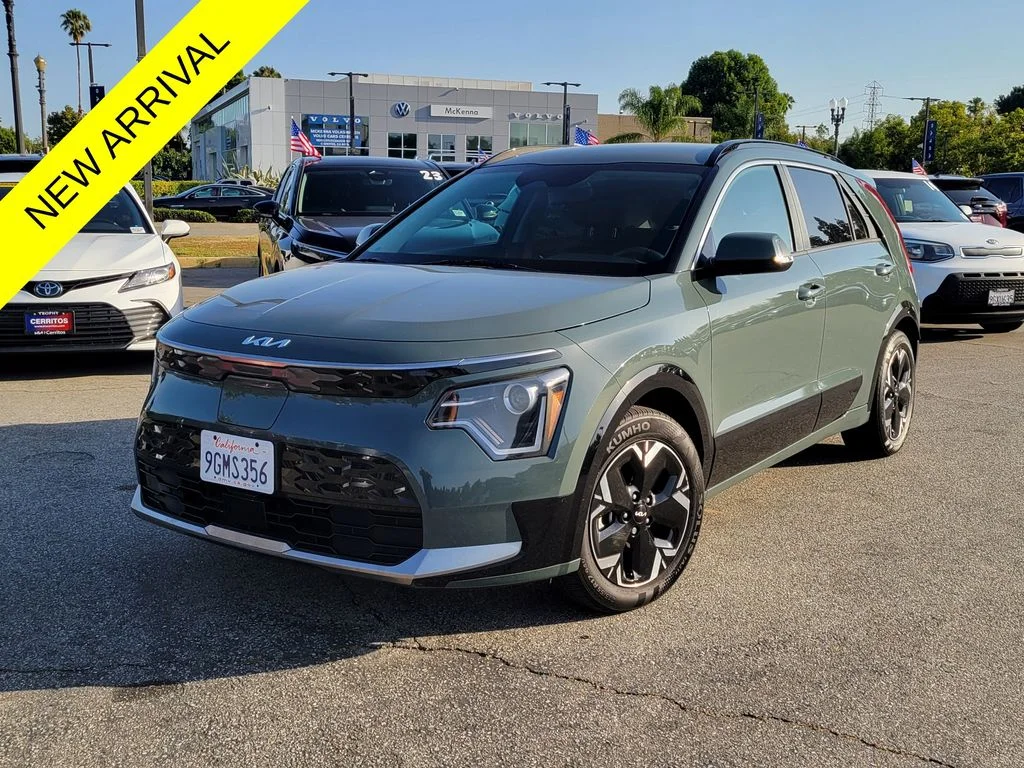 2023 Kia Niro Wind EV's photo