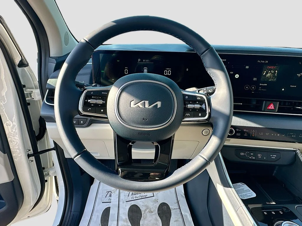 New 2026 Snow White Pearl Kia EX image 11