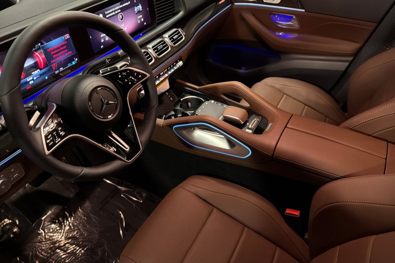 New 2026 Obsidian Black Metallic Mercedes-Benz GLS 450 4MATIC® SUV image 9