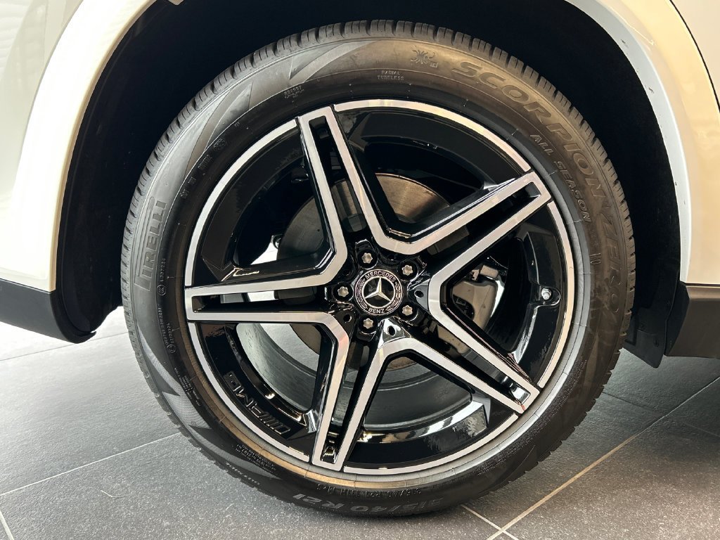 New 2027 Polar White Mercedes-Benz GLS 450 image 60